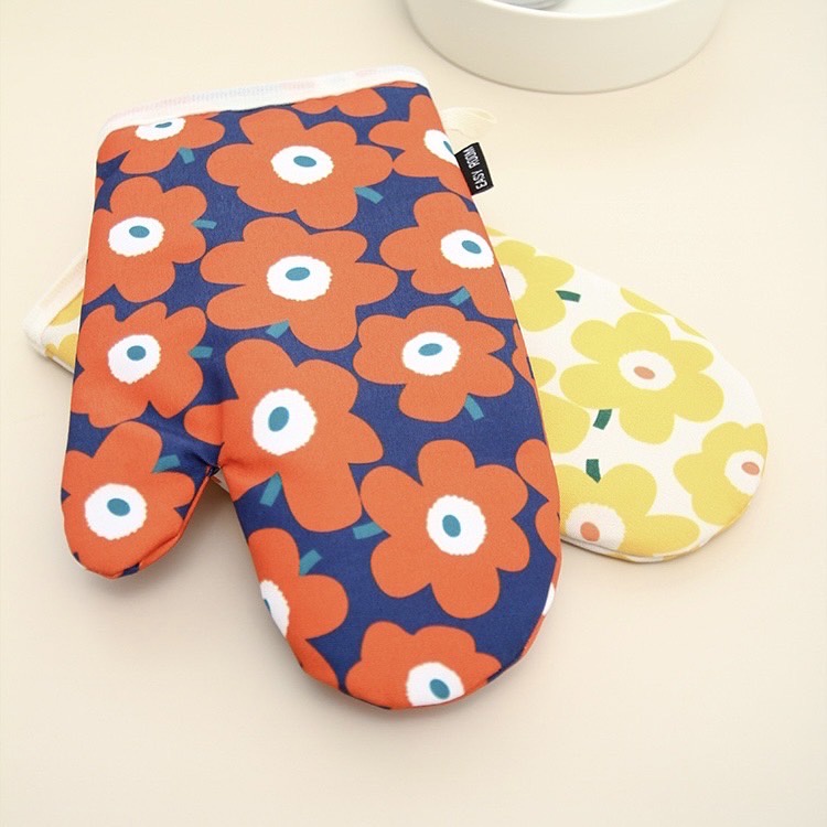Y69HNYลด45Bพร้อมส่ง ถุงมือกันความร้อน ลายMarimekko ถุงมือเตาอบ ไมโครเวฟ