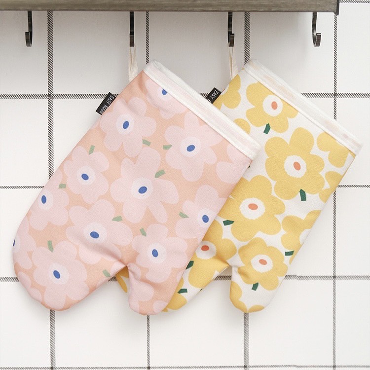 Y69HNYลด45Bพร้อมส่ง ถุงมือกันความร้อน ลายMarimekko ถุงมือเตาอบ ไมโครเวฟ