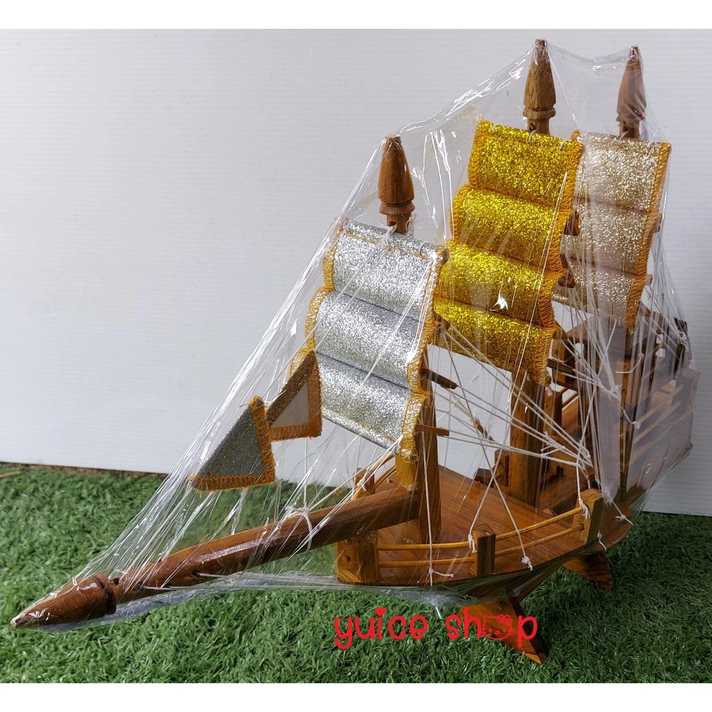เรือสำเภาจีน เรือจำลองไม้สัก เสริมฮวงจุ้ย Size S — ของมงคลหมวดการงานและธุรกิจ