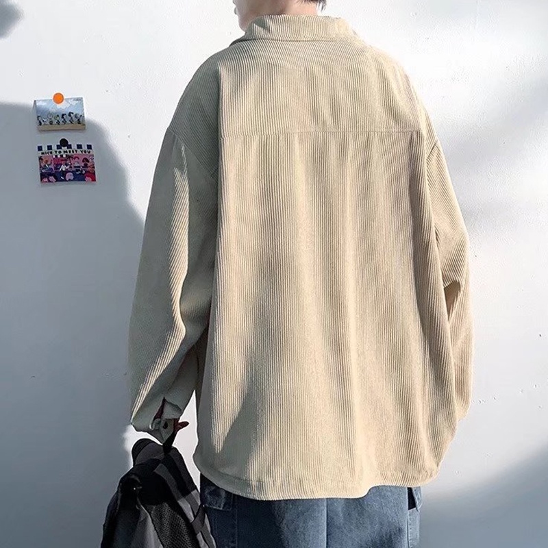 Suikone เสื้อผู้ชาย เสื้อเชิ้ตแขนยาวผู้ชายแฟชั่น 2022 เวอร์ชั่นเกาหลีใหม่แจ็คเก็ตหลวม ins พิมพ์เสื้อเชิ้ตลำลองคุณภาพสูง Cotton