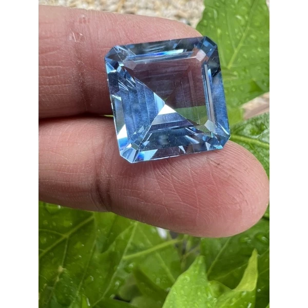 Aquamarine Lab Made 13x13 mm อะความารีน พลอย LAB สี (Swiss AQUAMARINE) — ของมงคลหมวดเครื่องรางและวัตถุมงคล
