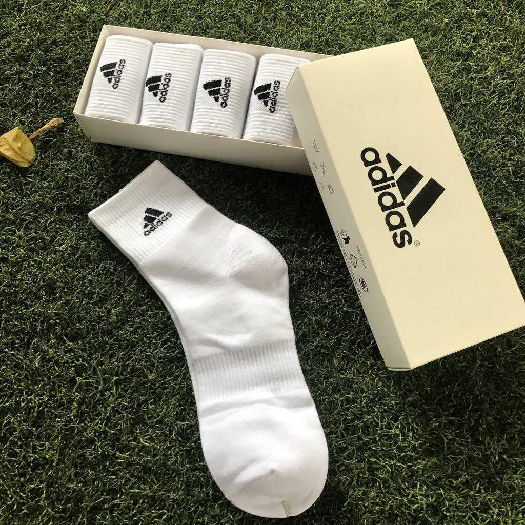 ถุงเท้า NIKE ADIDDS ไนกี้  แนวแฟชั่น ใส่วิ่งออกกำลังกาย ถุงเท้าฟิตเนส ราคาถูก คละสีได้ คู่ละ 39