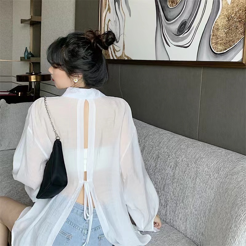 lune c187เสื้อเชิ้ตแขนยาวซีทรูเซ็กซี่ผู้หญิง เปิดหลัง เสื้อคลุมบางๆชีฟอง เสื้อผ้าแฟชั่น กันแดด  สไตล์เกาหลี สีพื้นสีขาว