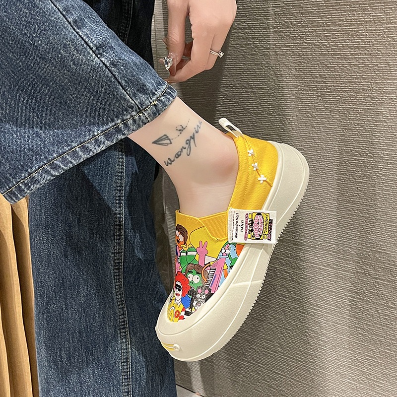 HWSHOES รองเท้าผ้าใบทรงพั้มพ์ทรงกราฟฟิตี ผ้าใบสีขาว รองเท้าผู้หญิง พื้นนิ่ม สีดํา  ทํางาน รองเท้าลําลอง