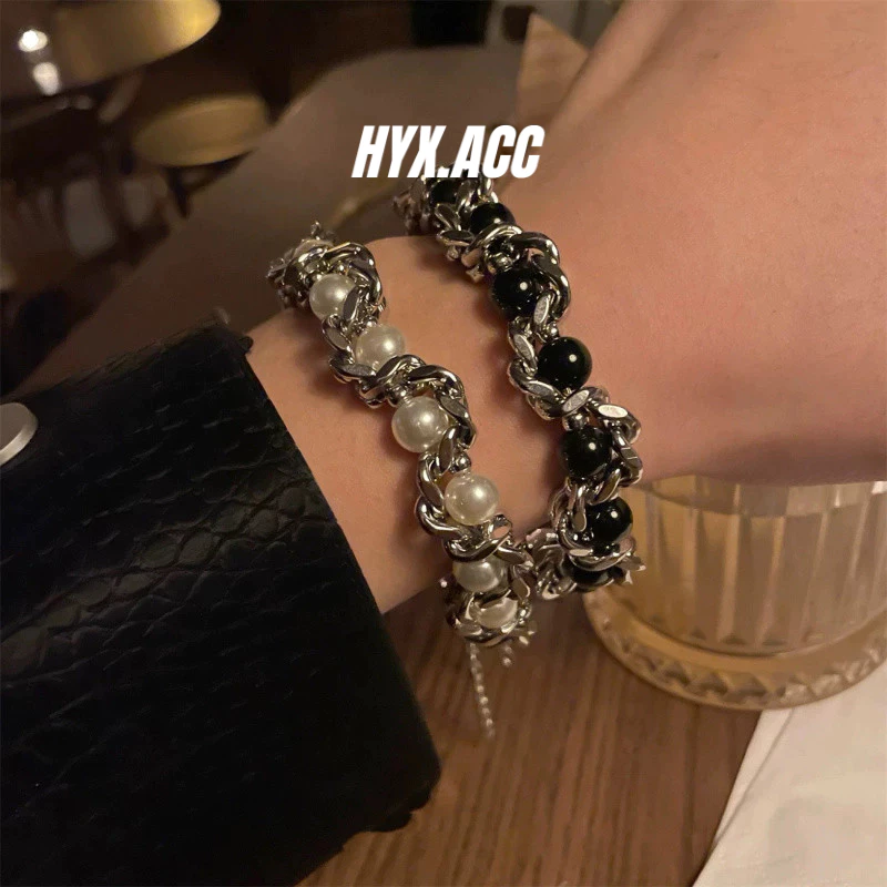 สร้อยข้อมือ_unisex_คู่ สไตล์Hip-Hop ดีไซน์ทันสมัย กะทัดรัดด้วยลูกปัดและเหล็กไทเทเนียม — ของมงคลหมวดความรักและความสัมพันธ์
