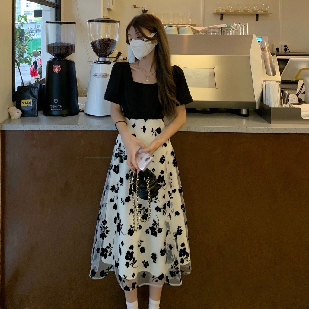 summer black dress แฟชั่น เดรสลายดอกไม้ เสื้อผ้าแฟชั่นผู้หญิง กระโปรงทรงเอยาว เพิ่มขนาด สีดํา ผู้หญิง ชุดเดรสผู้หญิง
