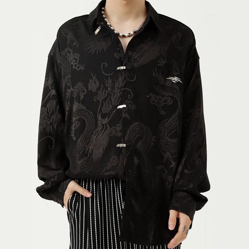 Suikone   เสื้อเชิ้ตผู้ชายแขนยาวแฟชั่นดีไซน์สีทึบสไตล์จีนหัวเข็มขัดโลหะหลวมเสื้อแจ็คเก็ตแขนยาวใส่ได้ทั้งผู้ชายและผู้หญิง