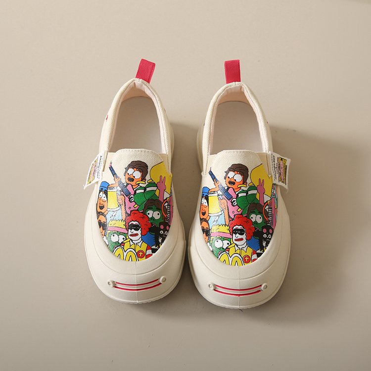HWSHOES รองเท้าผ้าใบทรงพั้มพ์ทรงกราฟฟิตี ผ้าใบสีขาว รองเท้าผู้หญิง พื้นนิ่ม สีดํา  ทํางาน รองเท้าลําลอง