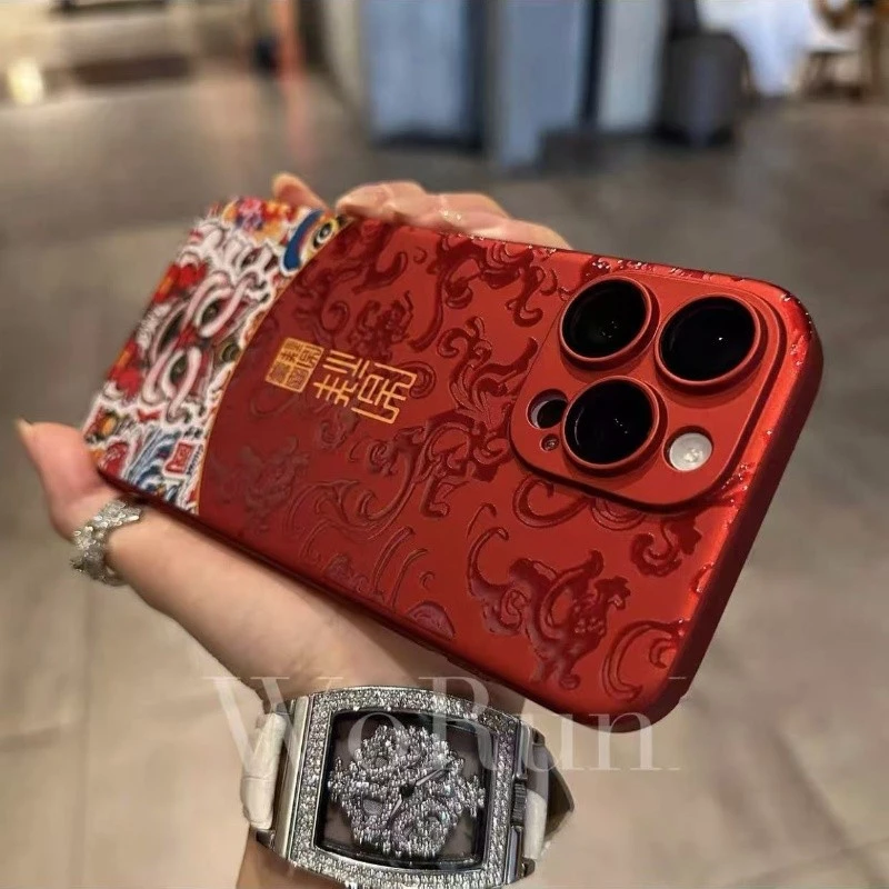 หรูหราปีงูสีแดงมงคลไจโรยืนเคสโทรศัพท์พีซีไอโฟน16 15 14 13 12 กันกระแทกกล้องป้องกันลดลงฮาร์ดปกหลัง PRO MAX — ของมงคลหมวดสีมงคล