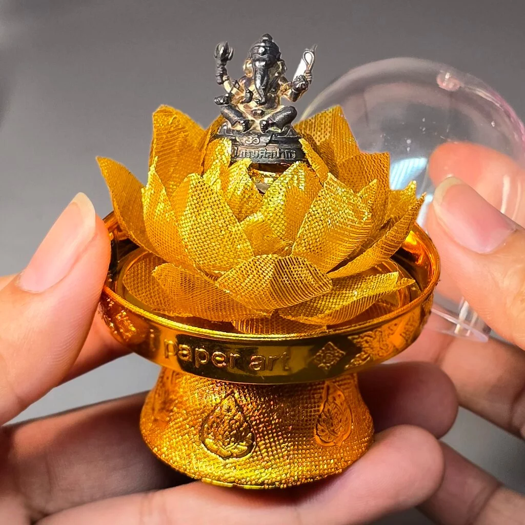 ฐานรองพระมินิ โดมดอกบัวจิ๋วS รองเทวรูป เครื่องราง ขนาด1.5เซนติเมตร | งานไทยพรีเมียม ขนาดกระทัดรัด — ของมงคลหมวดเครื่องรางและวัตถุมงคล
