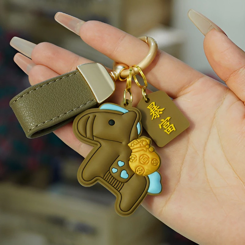 【โชคลาภน่ารัก】กุญแจรถม้าแมสคอต ของแขวนกระเป๋า คู่รัก/เครื่องรางเงินล้าน/ของขวัญโชคลาภ/กุญแจรถน่ารัก/ของแต่งกระเป๋าแฟชั่น