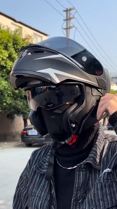 #VGV #Mũ bảo hiểm xe máy có chứng nhận DOT + CCC Double Flip Helmet#Shopee#Shopee chắc chắn#shopee#shopeevideo#Sản phẩm hot Appsom#Đánh giá Appsom#shopeeth
