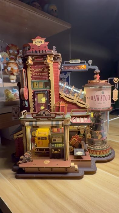 Hộp nhạc DIY ROKR - EAB01 Giấc mơ Giáng sinh Gift Factory