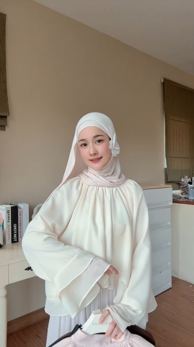 ✨Wave flow chiffon - Áo croptop phía trước ngắn, phía sau dài, phần thân và tay xòe thoáng 🌸