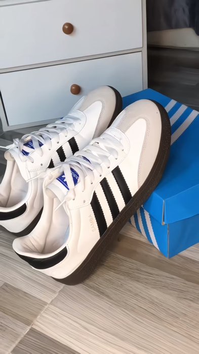 #ลองดู Originals รองเท้า SAMBA OG พื้นผิวหนังซูเอด𝔸didอsShoes แบบยูนิเซ็กส์ แจกถุงเท้าฟรี ในราคา ฿2,802 ที่ Shopee #ติดตาม #เปิดการมองเห็น