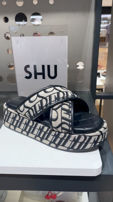 #Shopee nhãn thuốc #shu #mở tầm nhìn #giày đi dự tiệc