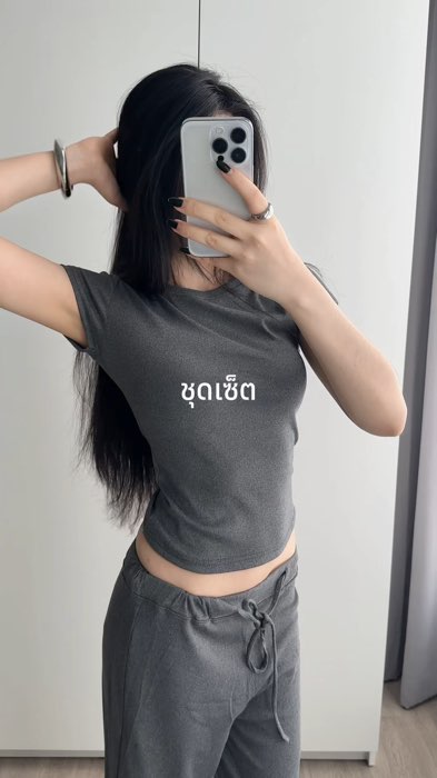 SuperCandy🌷 màu đậm thoải mái, phong cách thể thao, bộ vest áo ngắn tay cho phụ nữ mùa hè mới, vải thẳng thoải mái, thiết kế rộng rãi, gồm 2 món