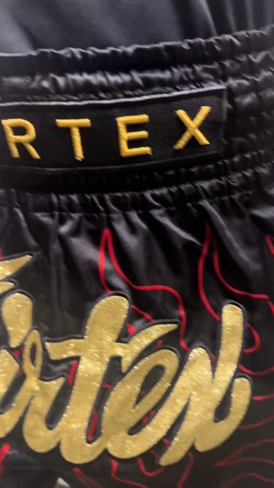 Fairtex กางเกงขาสั้นมวยไทย Sanda สำหรับการฝึกฝนและการแข่งขัน ออกแบบมาให้เหมาะสมกับผู้ใหญ่ทั้งชายและหญิง K7JT#ส่งฟรี #ของแท้ #ราคาถูก #กางเกงนักมวย