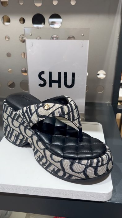 #shu #Shopee nhãn thuốc #Mở khả năng hiển thị #Giày đi tiệc #Giày thời trang