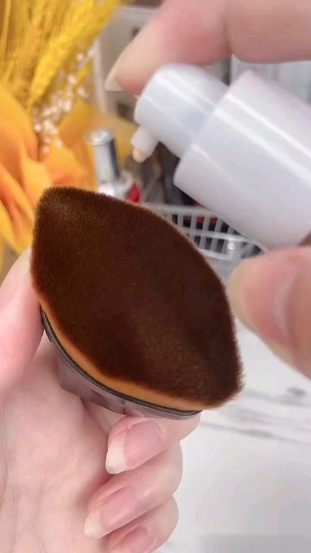 แปรงแต่งหน้า ทรงหกเหลี่ยม สำหรับลงรองพื้น บีบีครีม บลัชออน