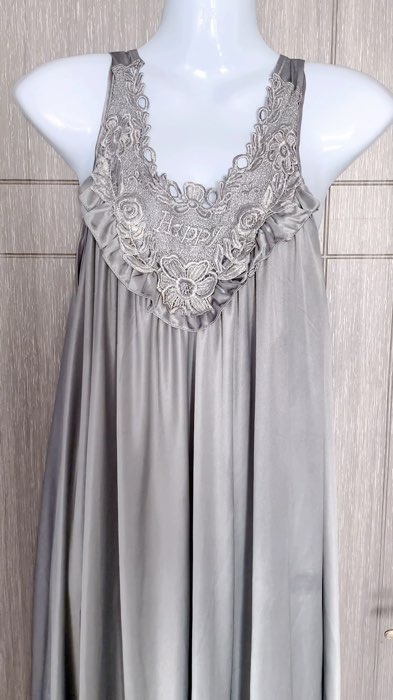 ชุดนอนผ้าซาติน ผ้านิ่ม พริ้ว ใส่สบาย #ShopeeFashion #ช้อปปี้ถูกชัวร์ #ช้อปปี้ป้ายยา #ของปังดังในแอปส้ม