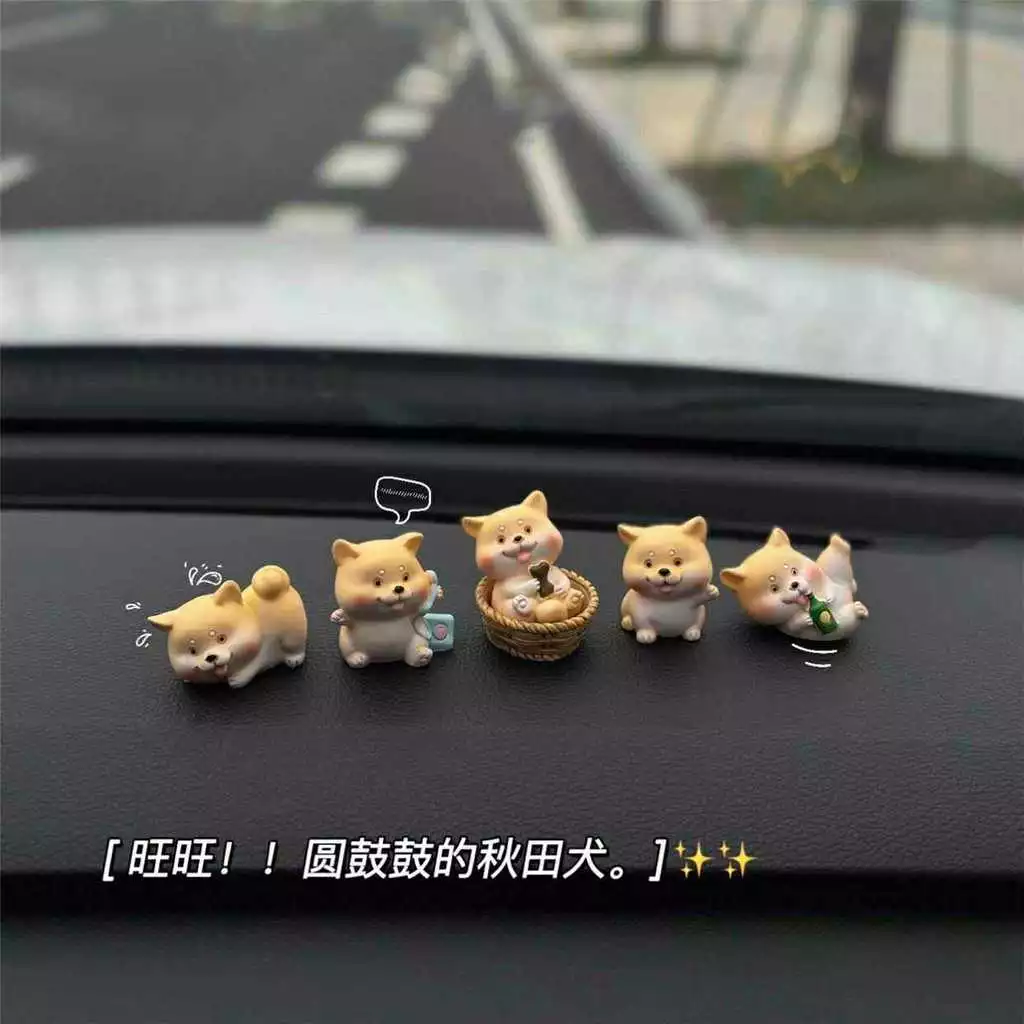 พร้อมส่งในไทย ตุ๊กตาน้องหมา ชุดละ 5 ตัว โมเดลหมา ตุ๊กตาหน้ารถ ตุ๊กตาโต๊ะคอม