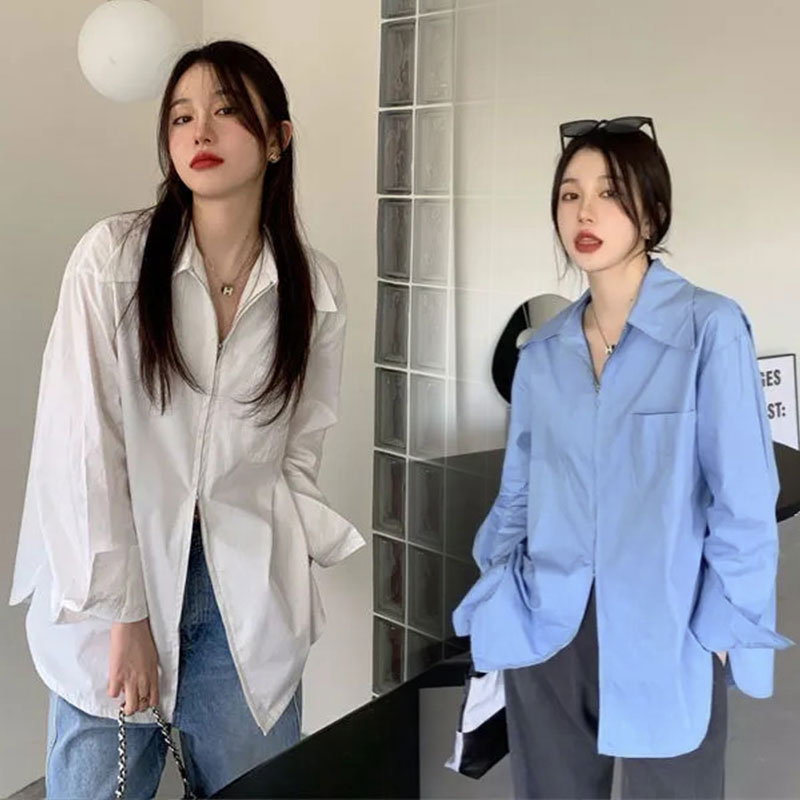 เสื้อเชิ้ตแขนยาวผู้หญิง Oversize เสื้อดีไซน์ใหม่มีซิปและคอปกขนาดใหญ่ เสื้อผ้าแฟชั่นโอเวอร์ไซส์เกาหลี ทรงหลวม ยาวปานกลาง