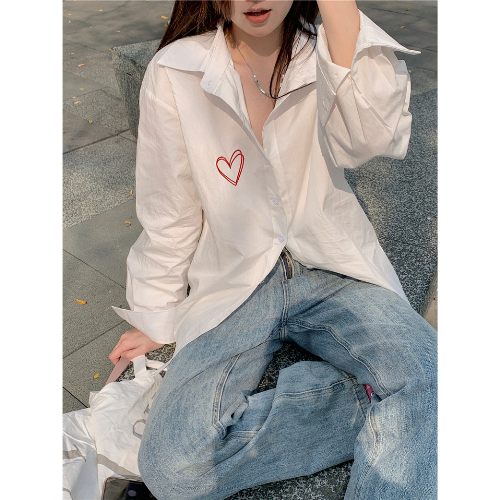 PB2976เสื้อเชิ้ตแขนยาวลายหัวใจงานปักผู้หญิงสีขาวเรียบง่าย oversize เสื้อผ้าแฟชั่นเกาหลีวินเทจ เนื้อผ้านุ่มบางเบา