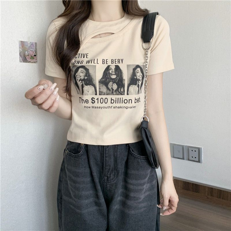 เสื้อครอปรัดรูปแขนสั้น น่ารักๆ เซ็กซี่ เสื้อผ้าแฟชั่นผู้หญิงเกาหลี2023 เสื้อเอวลอยสาวอวบ vintage style พิมพ์ลาย พร้อมส่ง