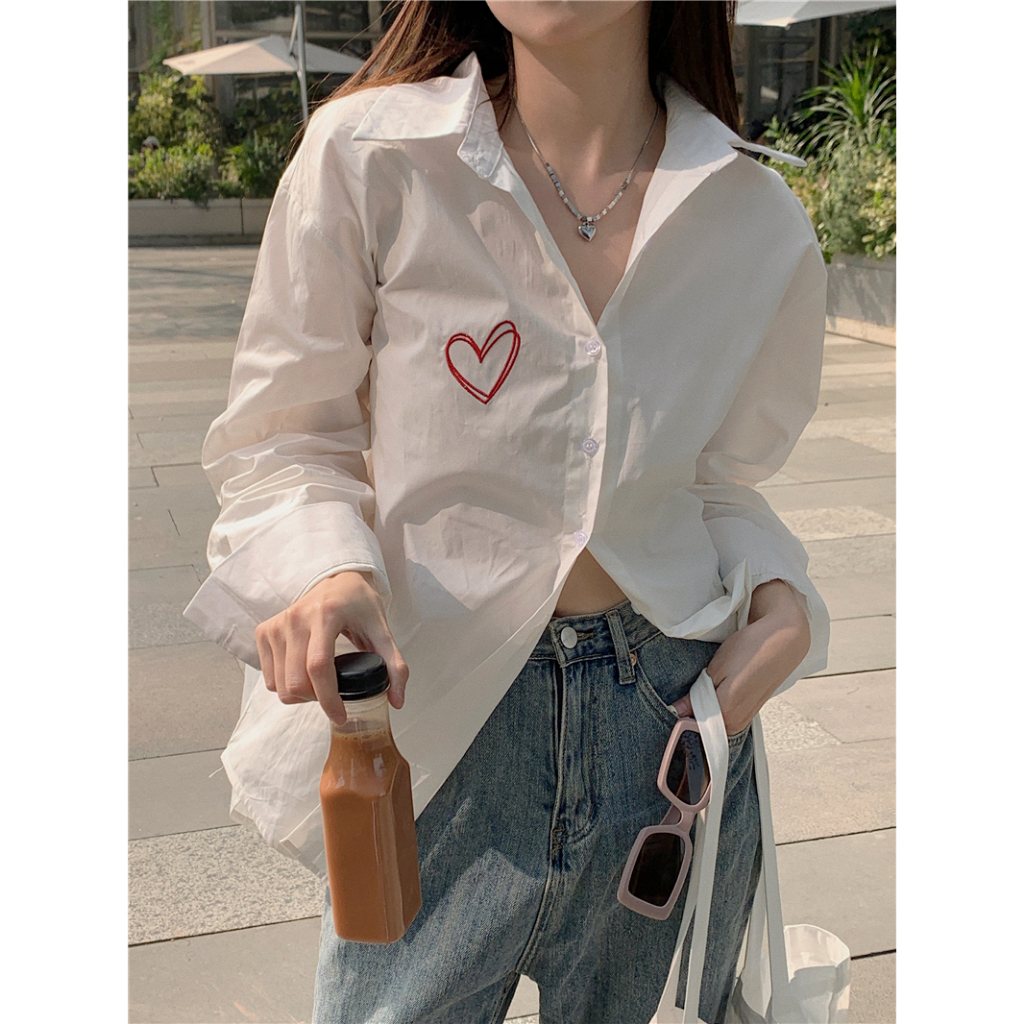 PB2976เสื้อเชิ้ตแขนยาวลายหัวใจงานปักผู้หญิงสีขาวเรียบง่าย oversize เสื้อผ้าแฟชั่นเกาหลีวินเทจ เนื้อผ้านุ่มบางเบา