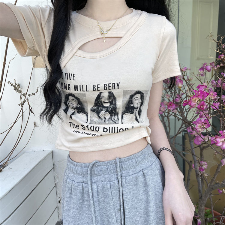 เสื้อครอปรัดรูปแขนสั้น น่ารักๆ เซ็กซี่ เสื้อผ้าแฟชั่นผู้หญิงเกาหลี2023 เสื้อเอวลอยสาวอวบ vintage style พิมพ์ลาย พร้อมส่ง