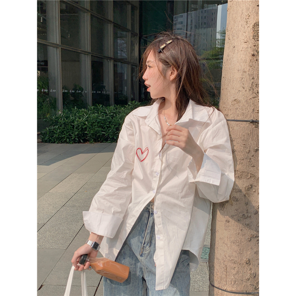 PB2976เสื้อเชิ้ตแขนยาวลายหัวใจงานปักผู้หญิงสีขาวเรียบง่าย oversize เสื้อผ้าแฟชั่นเกาหลีวินเทจ เนื้อผ้านุ่มบางเบา