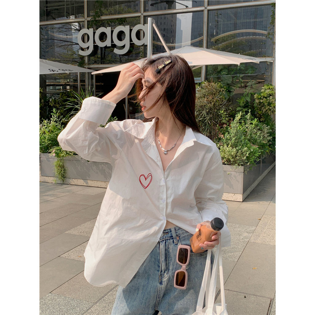 PB2976เสื้อเชิ้ตแขนยาวลายหัวใจงานปักผู้หญิงสีขาวเรียบง่าย oversize เสื้อผ้าแฟชั่นเกาหลีวินเทจ เนื้อผ้านุ่มบางเบา