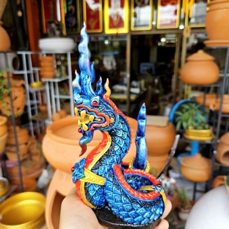 องค์พญานาค สูง 8.5 นิ้ว พญานาคสีน้ำเงิน พญานาค สีน้ำเงิน พญานาคพ่นน้ำ รูปปั้น องค์พญานาคพ่นน้ำ บูชาพญานาค ตั้งพญานาค รูป — ของมงคลหมวดเครื่องรางและวัตถุมงคล