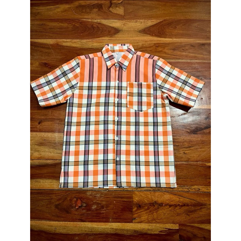 เสื้อเชิร์ตผู้ชายลายม้าขาวม้าอัดกาวทั้งตัว เนื้อผ้า cotton ผ้าฝ้ายลายขาวม้า กระดุมหน้างานจริงสวยสวมใส่ทำงานใครๆก็หลงรัก