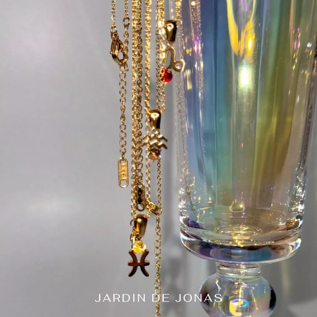 สร้อยราศี - Jardin Zodiac Necklaces (สร้อยสีทอง) — ของมงคลหมวดราศีและนักษัตร