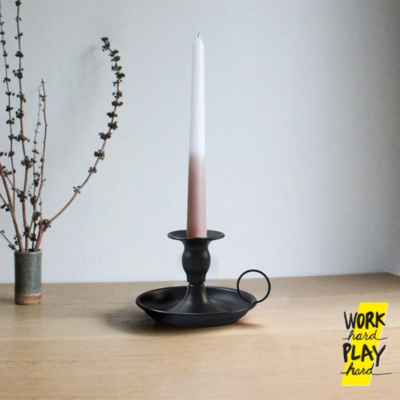 WHPH Shop เชิงเทียน เชิงเทียนวินเทจ แบบมีหูจับ สีดำ คุณภาพงานส่งออก แต่งบ้าน mid century modern — ของมงคลหมวดความรักและความสัมพันธ์