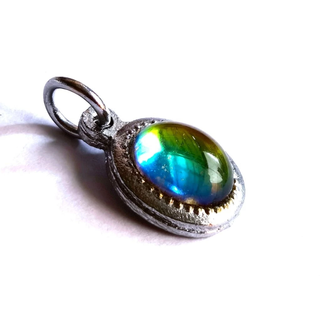 จี้พลอย จี้หิน จี้หินมงคล white store pendant jewelry accessories beerboutique — ของมงคลหมวดเครื่องรางและวัตถุมงคล