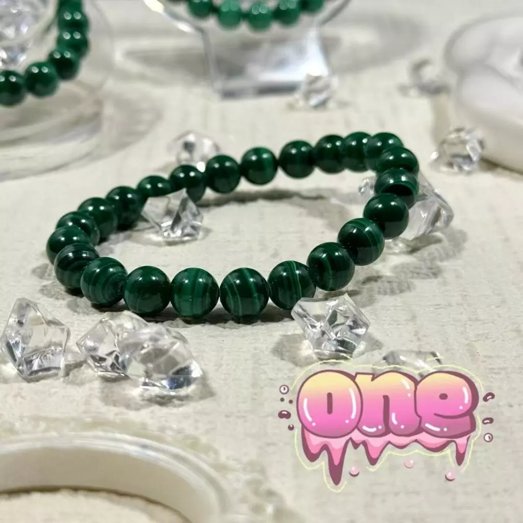 【พรีเมียม】พร้อมส่ง มาลาไคท์ (Malachite) พรีเมียม ขนาด 8 มิล มาลาไคต์ ข้อมือหินมาลาไคต์ หินมาลาไคต์ — ของมงคลหมวดเครื่องรางและวัตถุมงคล