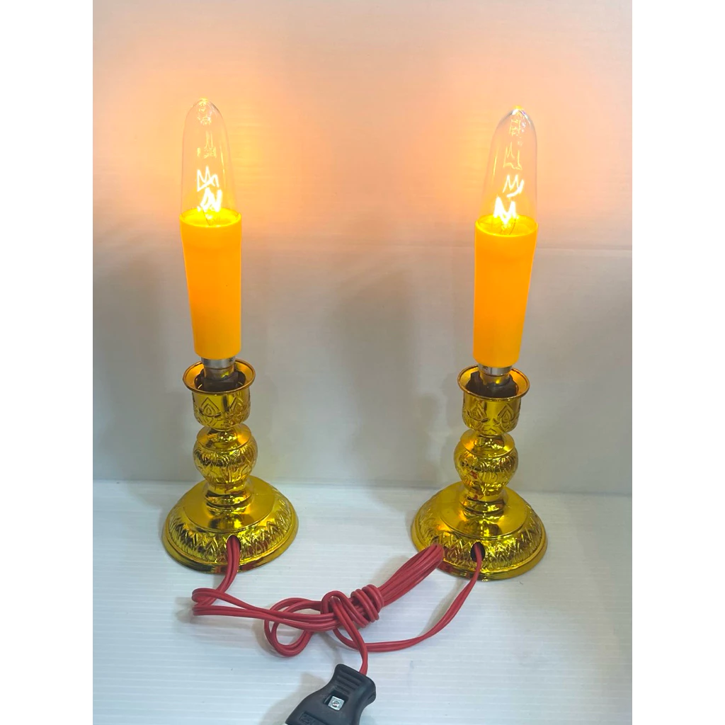 ชุดเชิงเทียนพร้อมหลอดเทียนไฟฟ้า ขั้ว B15 220V — ของมงคลหมวดพิธีและความเชื่อ