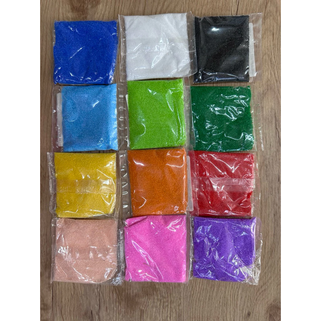 ทรายสี แพ๊คถุงละ 40 กรัม สำหรับงานแต่งสวน จัดสวนถาด กระบองเพ็ช สวนขวด แต่งเทียนเจล — ของมงคลหมวดความรักและความสัมพันธ์