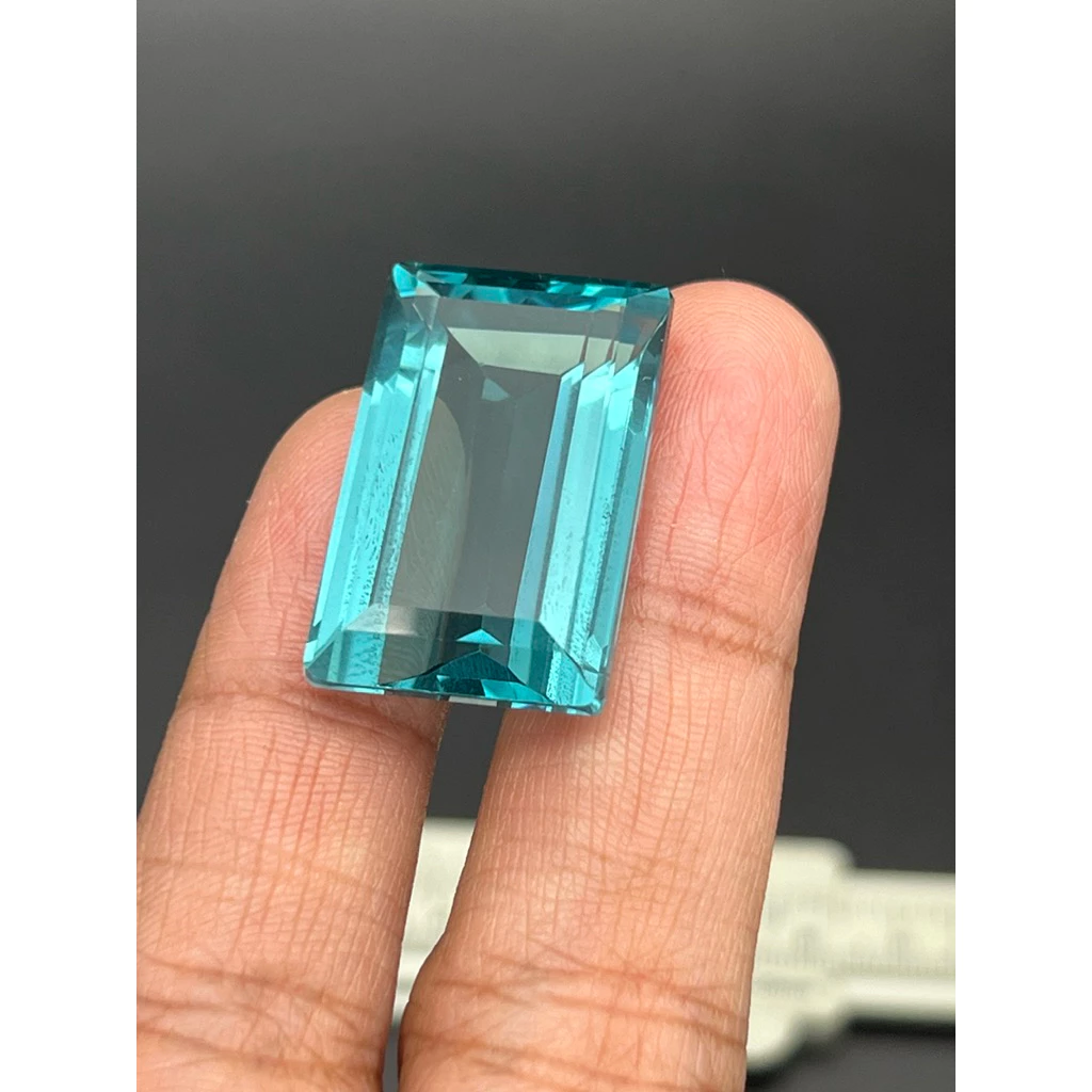 อะความารีน พลอย รูปBaguette สี (Swiss AQUAMARINE) 17x27 มม 1 เม็ด 36 กะรัต LAB MADE BLUE ZIRCON Gemstone 17x27 MM — ของมงคลหมวดเครื่องรางและวัตถุมงคล