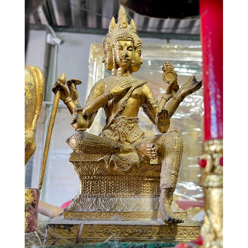 พระพรหม หน้าตัก5นิ้ว พระพรหมทองเหลือง พระพรหมเก่า — ของมงคลหมวดเครื่องรางและวัตถุมงคล