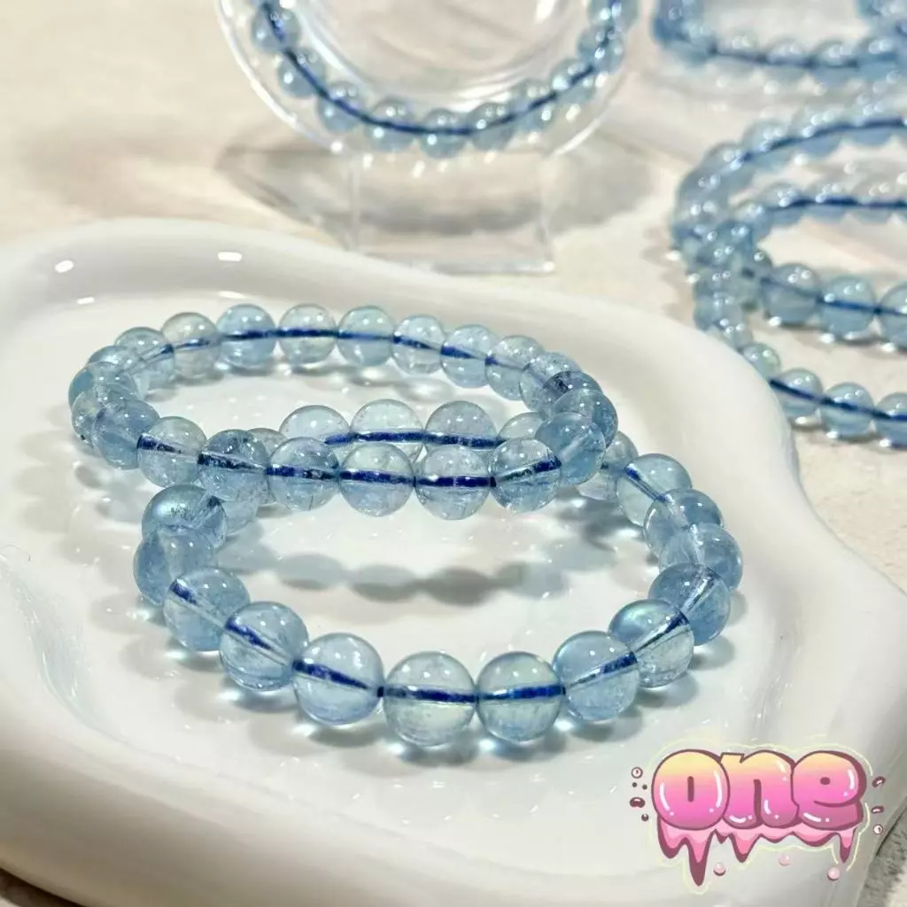 หินอความารีน เกรดพรีเมียม Aquamarine อความารีน กำไลข้อมือ อะความารีน เนื้อใสหินเสริมสร้างแรงบันดาลใจ — ของมงคลหมวดเครื่องรางและวัตถุมงคล